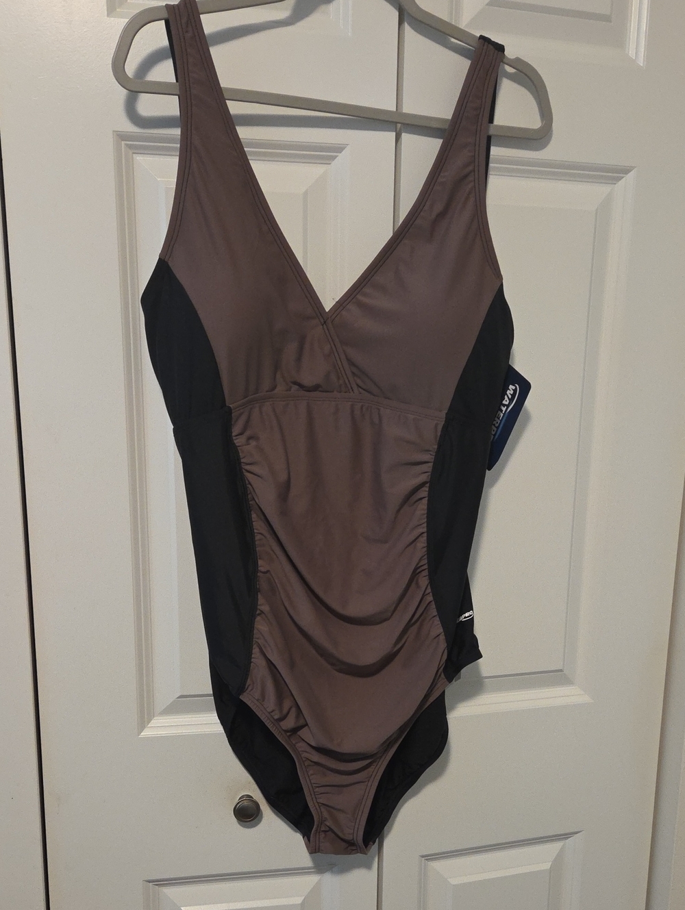 Waterpro ladies swimsuit size 24 NEW